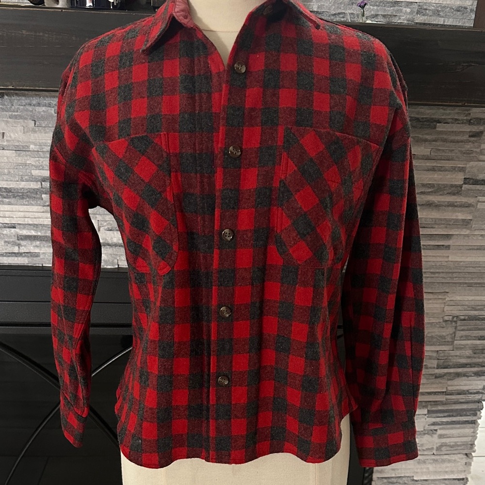 Red and Black Plaid women Shirt size Small